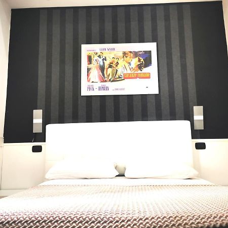 ローマ Cinema House 2 Bed & Breakfast エクステリア 写真